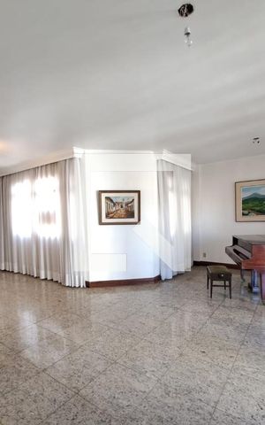 Apartamento à venda com 180m², 4 quartos e 4 vagasSala