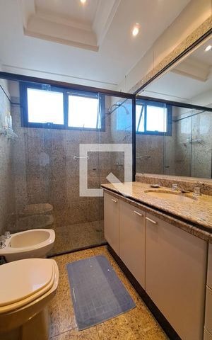 Apartamento à venda com 180m², 4 quartos e 4 vagasBanheiro