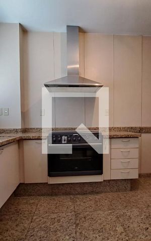 Apartamento à venda com 180m², 4 quartos e 4 vagasCozinha