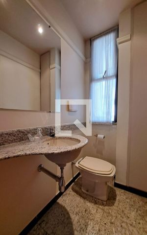 Apartamento à venda com 180m², 4 quartos e 4 vagasBanheiro