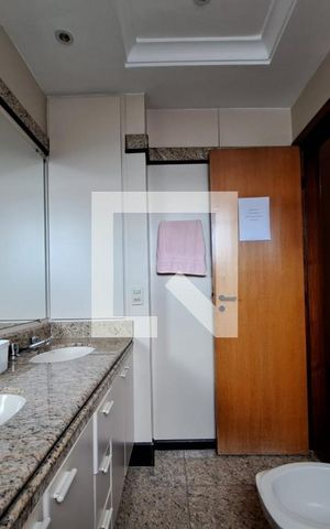 Apartamento à venda com 180m², 4 quartos e 4 vagasBanheiro