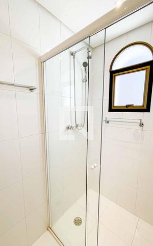 Apartamento à venda com 260m², 3 quartos e 3 vagas Apartamento à venda com 260m², 3 quartos e 3 vagasBanheiro