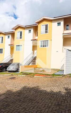 Casa de condomínio para alugar com 86m², 3 quartos e 2 vagasFachada da casa