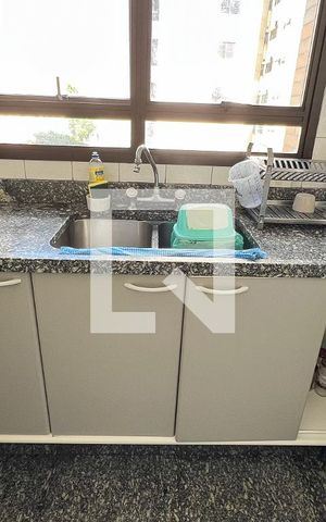 Apartamento à venda com 180m², 3 quartos e 3 vagasCozinha