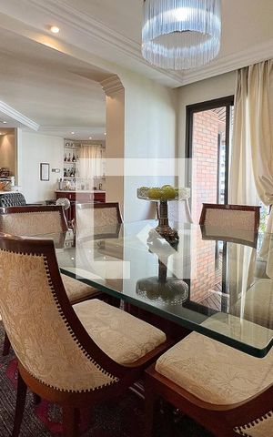 Apartamento à venda com 180m², 3 quartos e 3 vagasSala