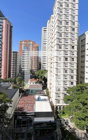 Apartamento à venda com 180m², 3 quartos e 3 vagasVista