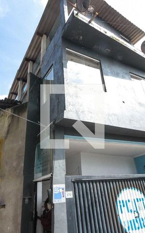 Casa para alugar com 60m², 2 quartos e sem vaga Casa para alugar com 60m², 2 quartos e sem vagaFachada