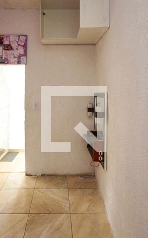 Casa para alugar com 60m², 2 quartos e sem vaga Casa para alugar com 60m², 2 quartos e sem vagaQuarto 02