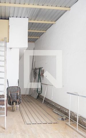 Casa para alugar com 240m², 2 quartos e 1 vagaSalão