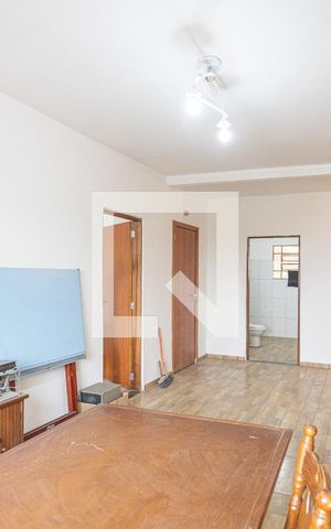 Casa para alugar com 240m², 2 quartos e 1 vagaSala