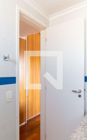 Apartamento à venda com 171m², 3 quartos e 4 vagas Apartamento à venda com 171m², 3 quartos e 4 vagasBanheiro da Suíte 01
