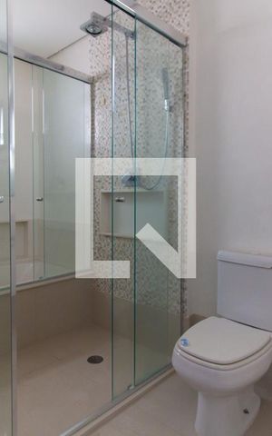 Apartamento à venda com 171m², 3 quartos e 4 vagas Apartamento à venda com 171m², 3 quartos e 4 vagasBanheiro da Suíte 03