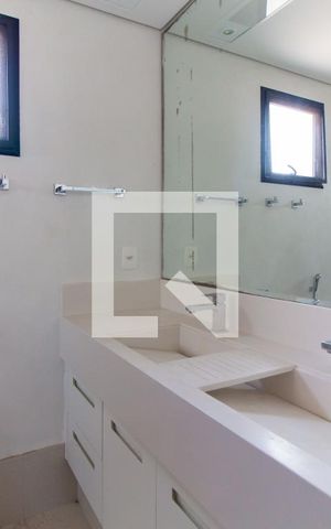 Apartamento à venda com 171m², 3 quartos e 4 vagas Apartamento à venda com 171m², 3 quartos e 4 vagasBanheiro da Suíte 03