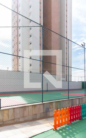 Apartamento à venda com 171m², 3 quartos e 4 vagas Apartamento à venda com 171m², 3 quartos e 4 vagasQuadra Esportiva