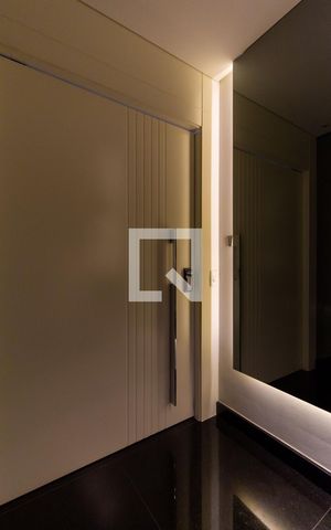 Apartamento à venda com 171m², 3 quartos e 4 vagas Apartamento à venda com 171m², 3 quartos e 4 vagasHall de Entrada