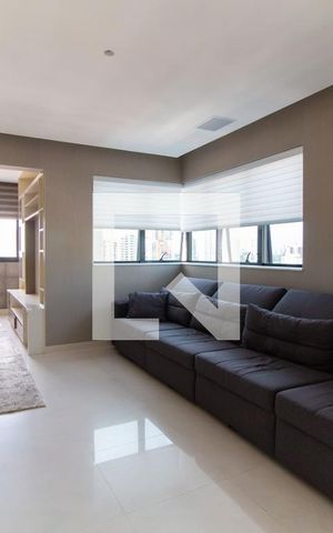 Apartamento à venda com 171m², 3 quartos e 4 vagas Apartamento à venda com 171m², 3 quartos e 4 vagasSala 02