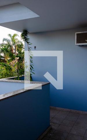 Casa de condomínio à venda com 300m², 4 quartos e 2 vagas Casa de condomínio à venda com 300m², 4 quartos e 2 vagasvaranda da Suite 1