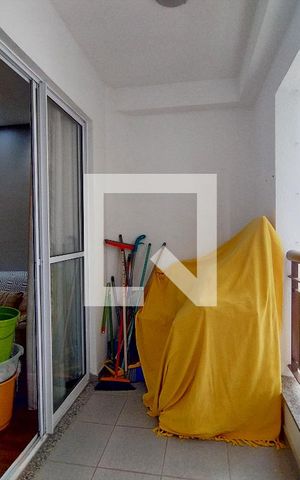 Apartamento à venda com 59m², 2 quartos e 1 vaga Apartamento à venda com 59m², 2 quartos e 1 vagaÁrea de Serviço e Varanda