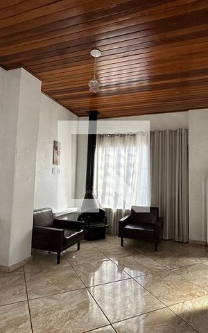 Casa à venda com 115m², 4 quartos e 1 vagaLareira