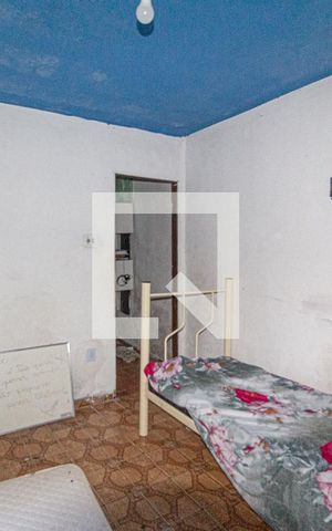 Casa à venda com 213m², 4 quartos e 1 vagaQuarto
