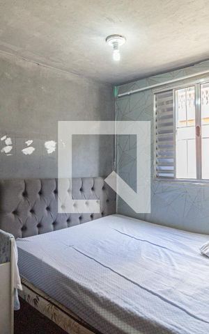 Casa à venda com 213m², 4 quartos e 1 vagaQuarto