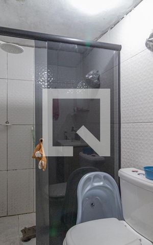 Casa à venda com 213m², 4 quartos e 1 vagaBanheiro
