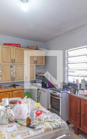 Casa à venda com 213m², 4 quartos e 1 vagaCozinha