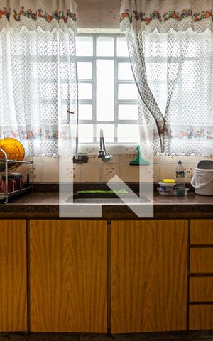 Casa à venda com 280m², 5 quartos e 1 vaga Casa à venda com 280m², 5 quartos e 1 vagaCasa 1 - cozinha