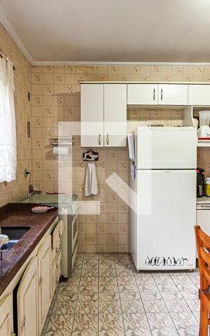Casa à venda com 280m², 5 quartos e 1 vaga Casa à venda com 280m², 5 quartos e 1 vagaCasa 2 - cozinha