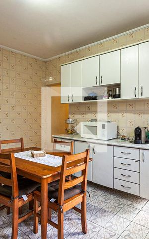 Casa à venda com 280m², 5 quartos e 1 vaga Casa à venda com 280m², 5 quartos e 1 vagaCasa 2 - cozinha