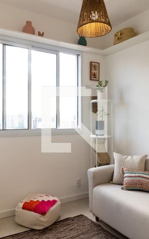 Apartamento para alugar com 34m², 2 quartos e sem vaga Apartamento para alugar com 34m², 2 quartos e sem vagaSala