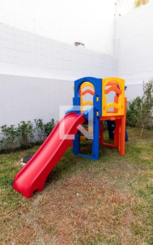 Apartamento para alugar com 34m², 2 quartos e sem vaga Apartamento para alugar com 34m², 2 quartos e sem vagaÁrea comum - Playground