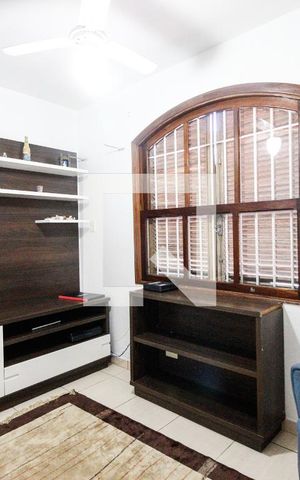 Casa à venda com 200m², 2 quartos e 1 vaga Casa à venda com 200m², 2 quartos e 1 vagaQuarto 1