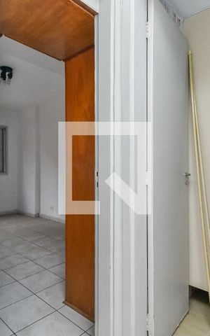 Apartamento à venda com 65m², 1 quarto e 1 vagaCorredor