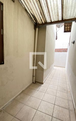 Casa de condomínio para alugar com 66m², 2 quartos e 2 vagasQuintal