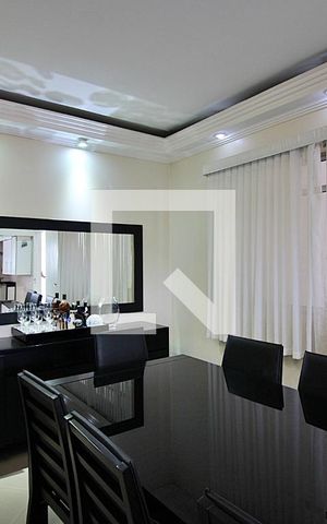 Casa à venda com 240m², 3 quartos e 2 vagasSala de Jantar