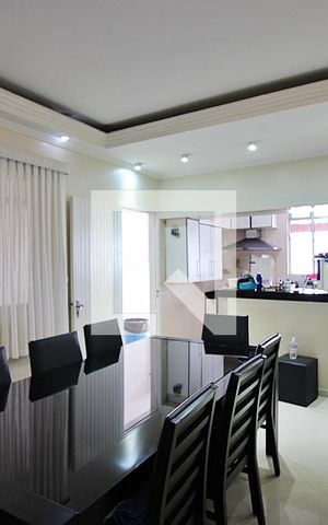 Casa à venda com 240m², 3 quartos e 2 vagasSala de Jantar