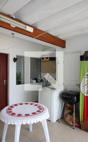 Casa à venda com 240m², 3 quartos e 2 vagasLavanderia Edícula