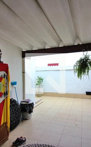Casa à venda com 240m², 3 quartos e 2 vagasLavanderia Edícula