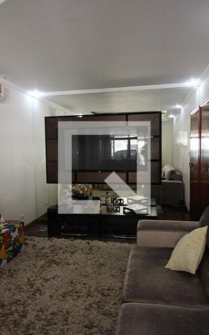 Casa à venda com 240m², 3 quartos e 2 vagasSala 