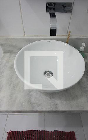 Casa à venda com 240m², 3 quartos e 2 vagasBanheiro da Edícula