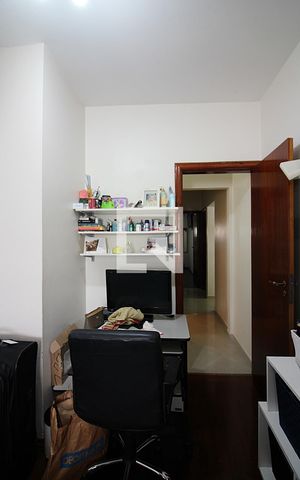 Casa à venda com 240m², 3 quartos e 2 vagasQuarto 2