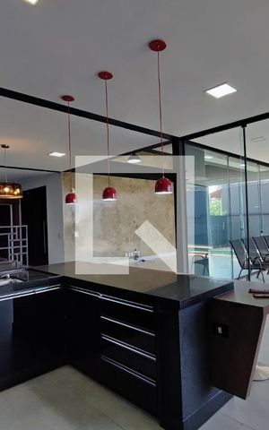Casa de condomínio à venda com 520m², 4 quartos e 5 vagasCozinha