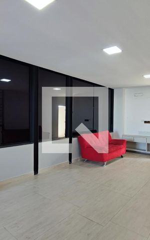 Casa de condomínio à venda com 520m², 4 quartos e 5 vagasSala de TV