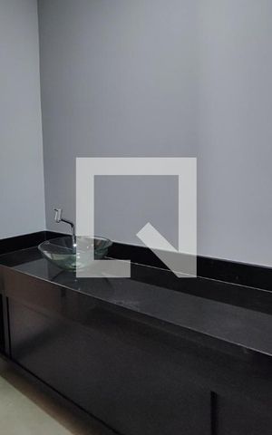 Casa de condomínio à venda com 520m², 4 quartos e 5 vagasLavabo