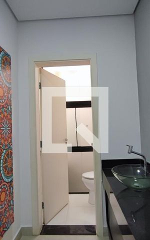 Casa de condomínio à venda com 520m², 4 quartos e 5 vagasLavabo