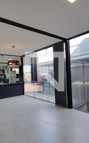 Casa de condomínio à venda com 520m², 4 quartos e 5 vagasSala de Estar