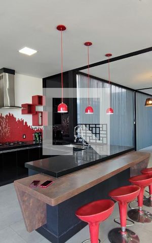 Casa de condomínio à venda com 520m², 4 quartos e 5 vagasCozinha