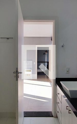 Casa de condomínio à venda com 520m², 4 quartos e 5 vagasBanheiro Suíte 2