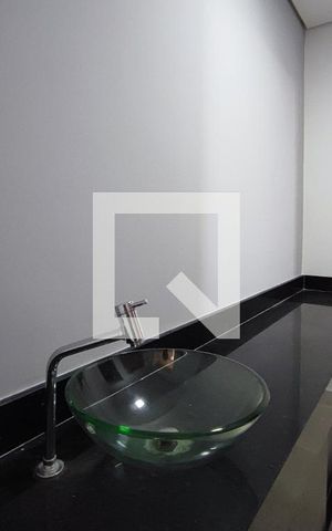 Casa de condomínio à venda com 520m², 4 quartos e 5 vagasLavabo 